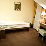 Sokolowska Airport Modlin Hotel 3*