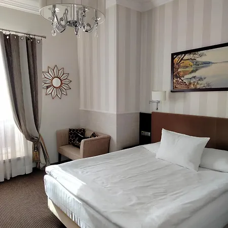 Hotel Sokolowska Airport Modlin 3*