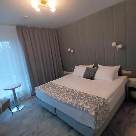 Sokolowska Airport Modlin 3*