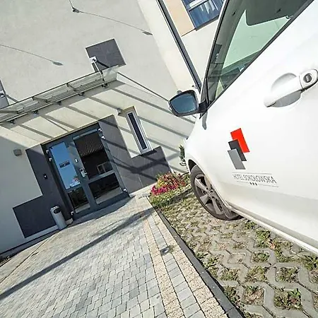 酒店 莫德林机场索克沃弗斯卡酒店 3*