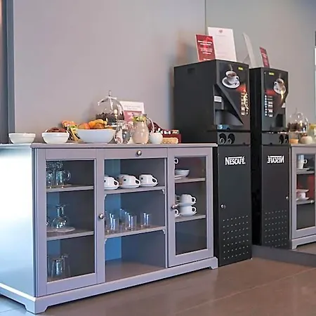 莫德林机场索克沃弗斯卡酒店 酒店 Nowy Dwór Mazowiecki