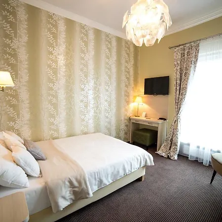 Otel Sokolowska Airport Modlin 3*