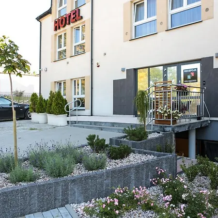 Hotel Sokolowska Airport Modlin 3*