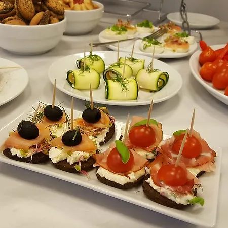 Sokolowska Airport Modlin Hotel 3*