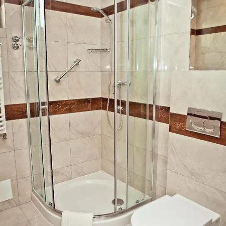 Sokolowska Airport Modlin Hotell 3*