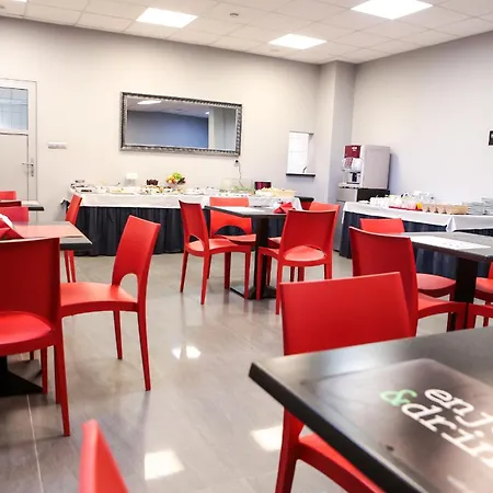 Hotel Sokolowska Airport Modlin 3*