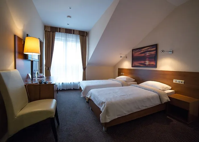 Hotel Sokołowska Airport Modlin 3*