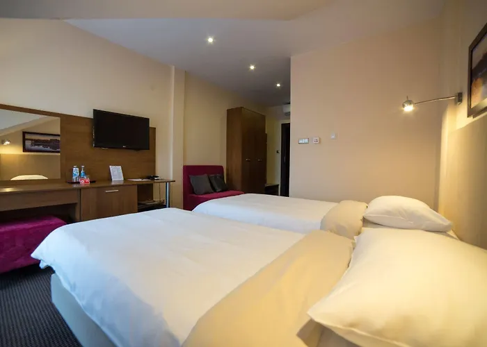 Hotel Sokołowska Airport Modlin 3*